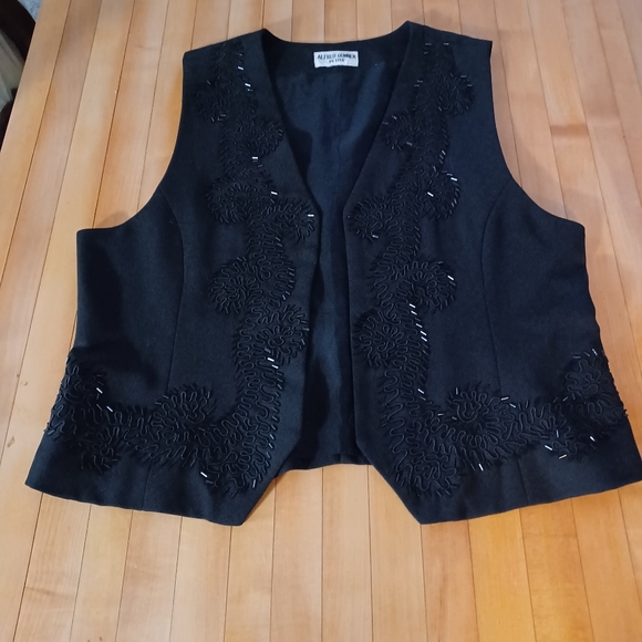 Alfred Dunnar vest - Picture 1 of 5